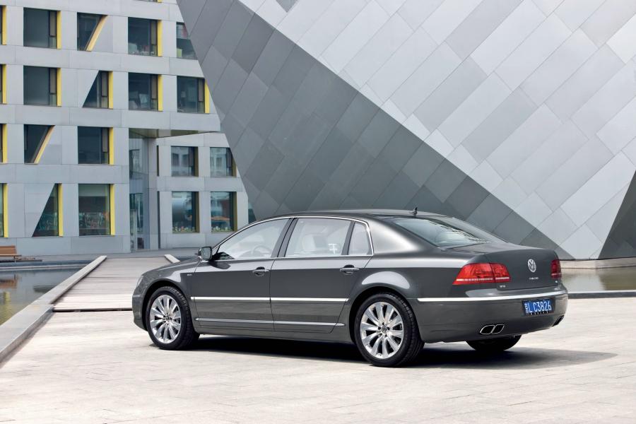  Volkswagen Phaeton 2010 года  (фото 19 из 49)